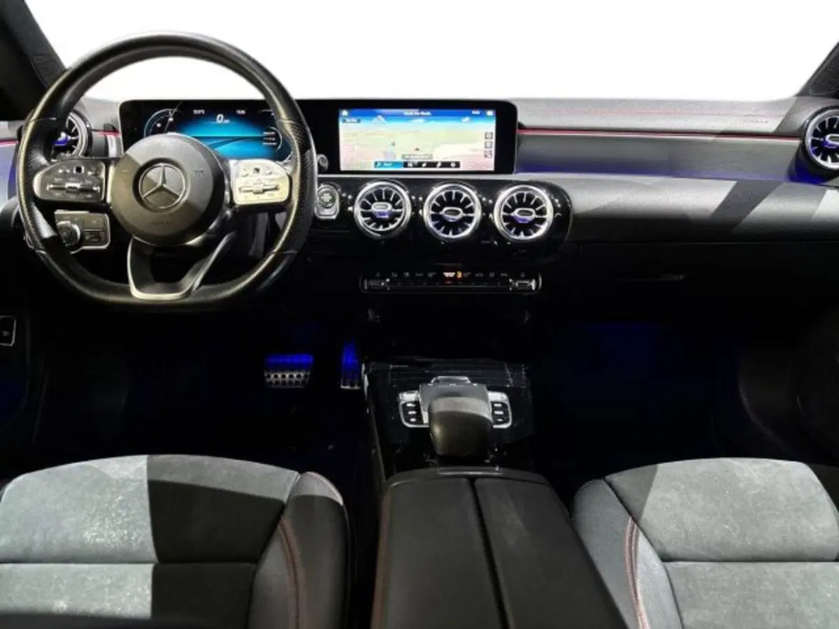 Mercedes-Benz CLA Shooting Brake usata a Bologna (9)