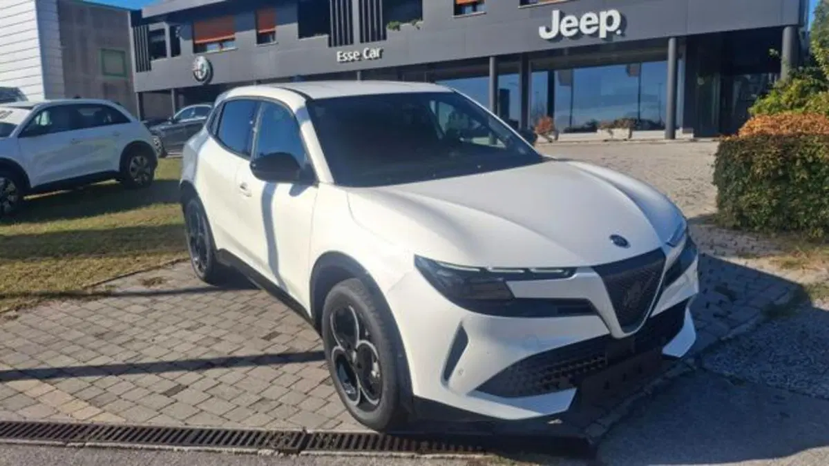 Alfa Romeo Junior nuova a Padova