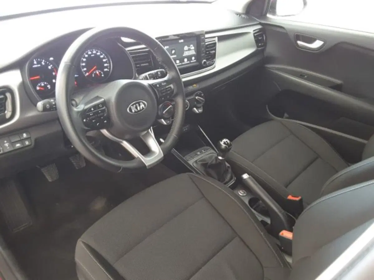 Kia Rio usata a Firenze (6)