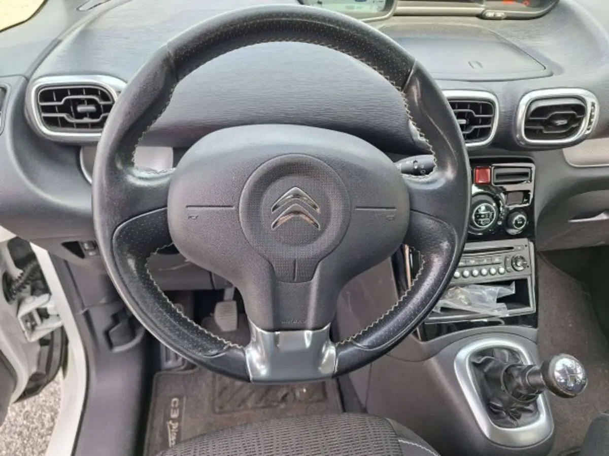 Citroen C3 Picasso usata a Como (10)