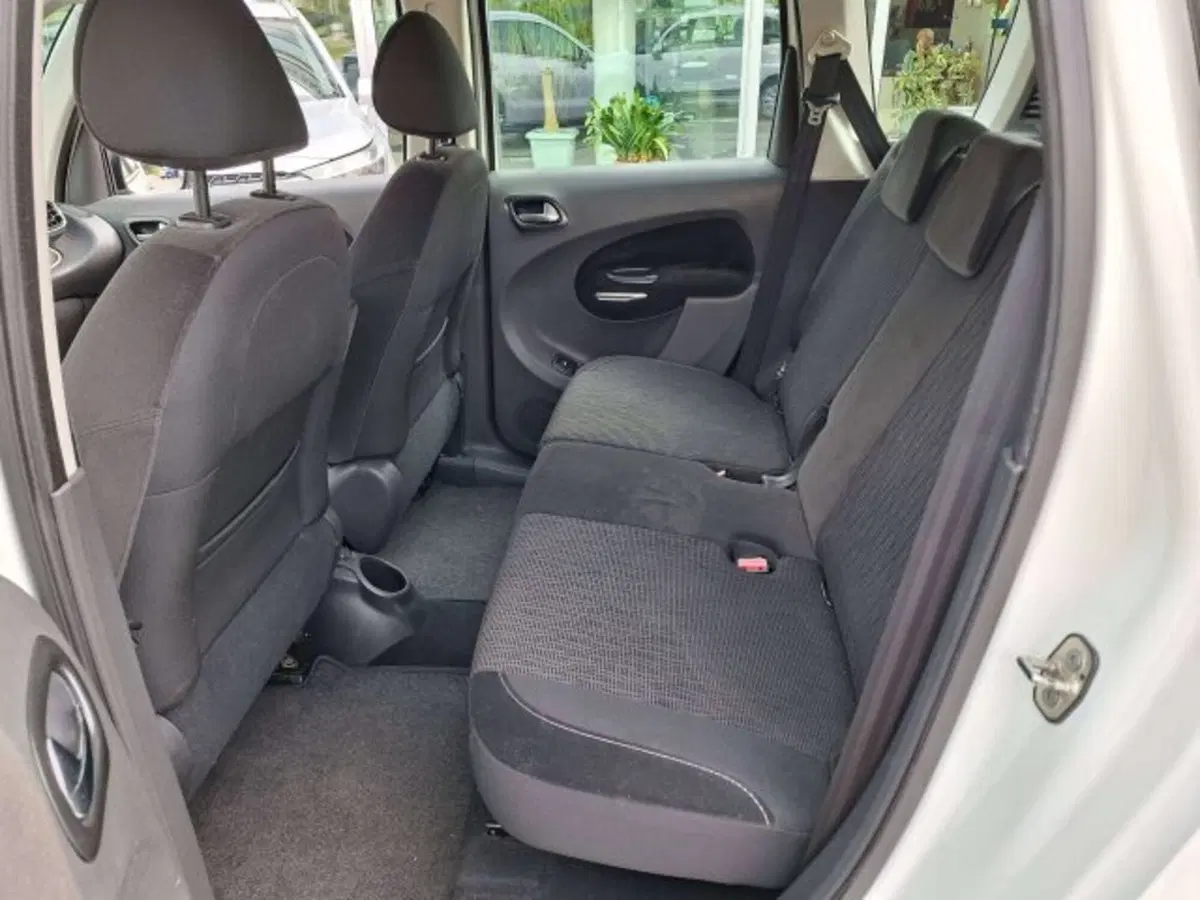 Citroen C3 Picasso usata a Como (6)