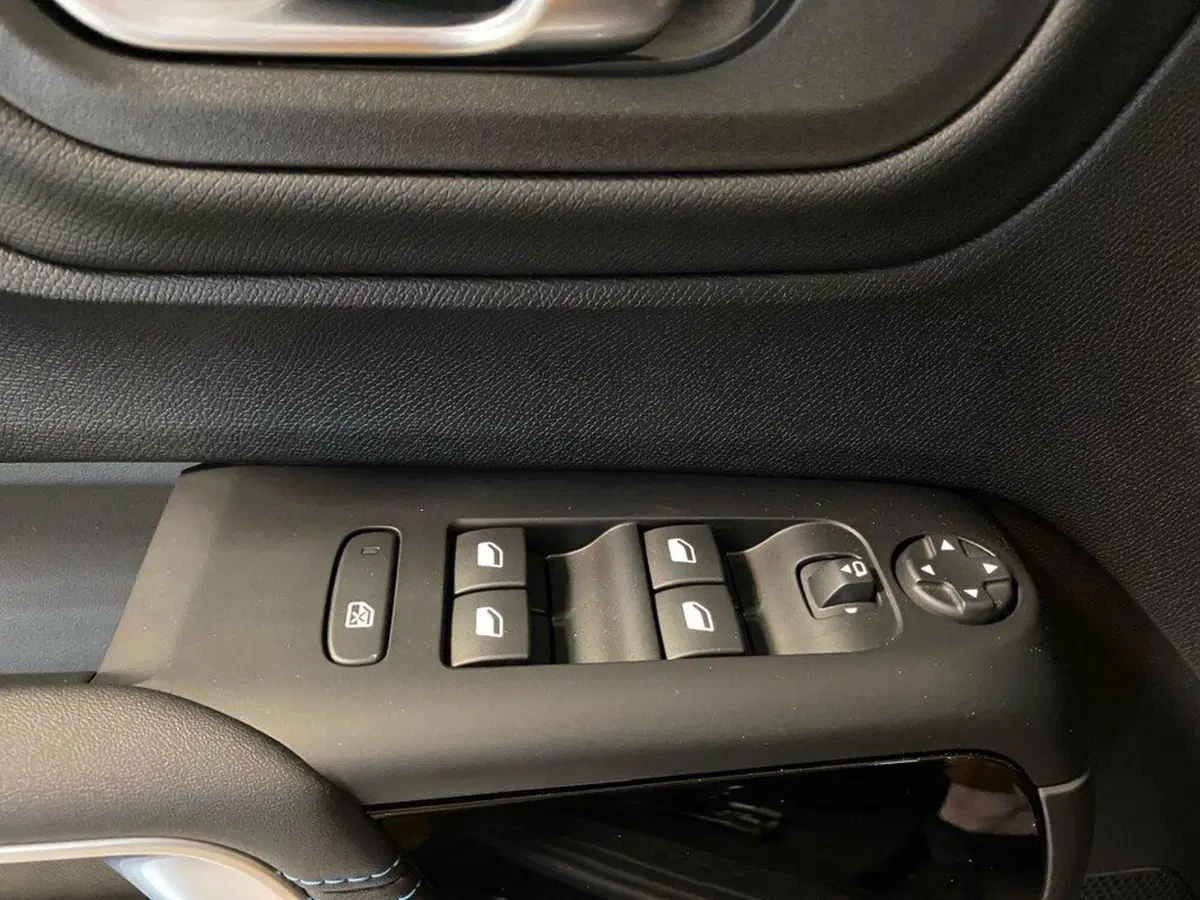 Citroen C5 Aircross nuova a Torino (13)