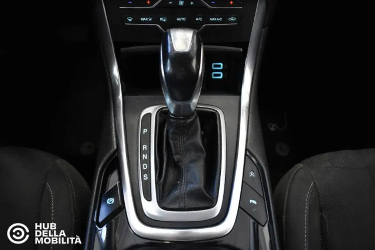 Ford S-Max usata a Perugia (12)