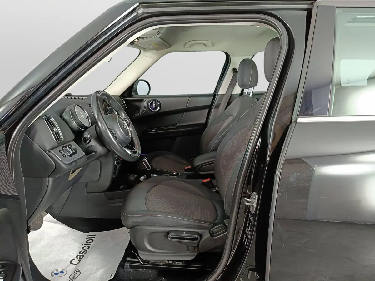 MINI Mini Countryman usata a Ascoli Piceno (8)