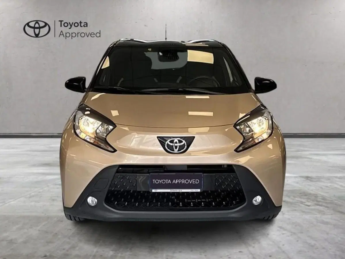 Toyota Aygo X usata a Prato (4)