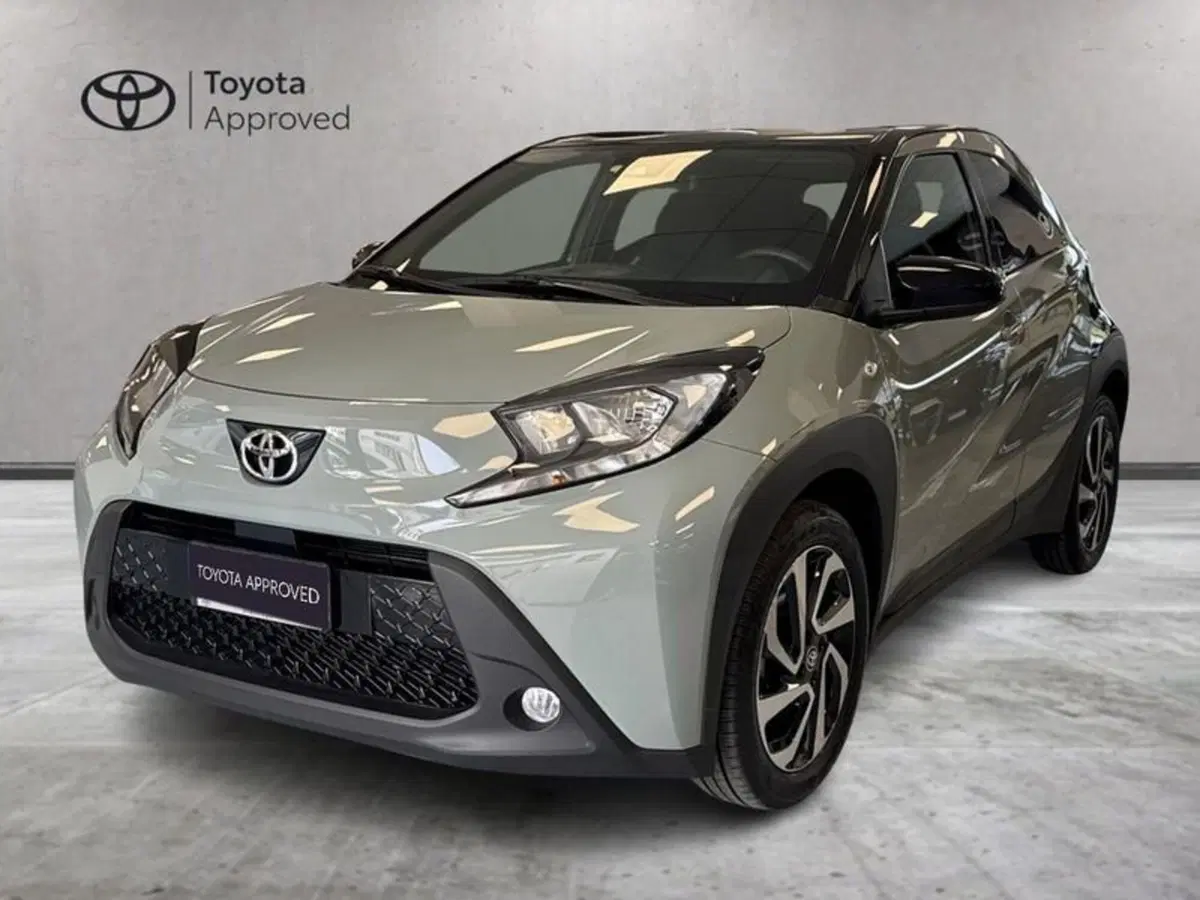 Toyota Aygo X usata a Prato