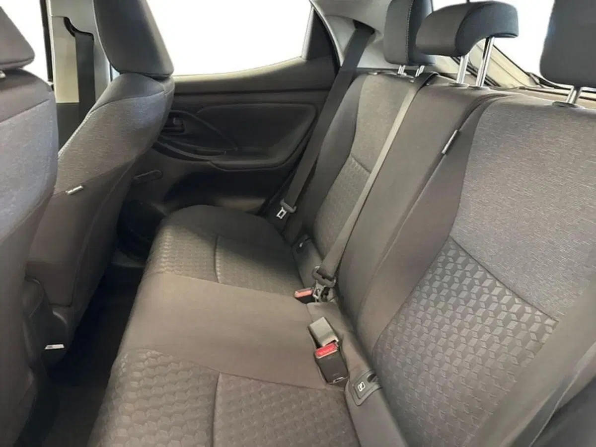 Toyota Yaris Cross usata a Prato (14)
