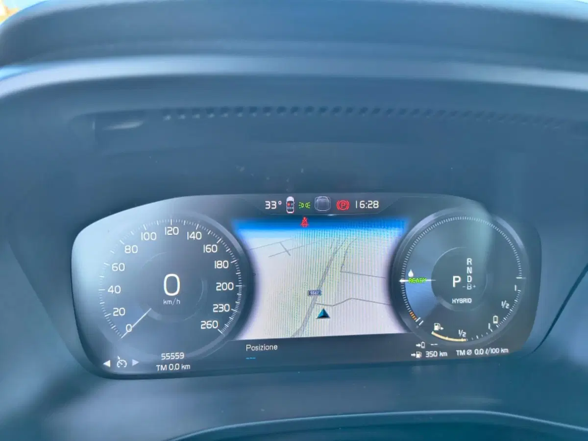 Volvo XC40 usata a Firenze (10)