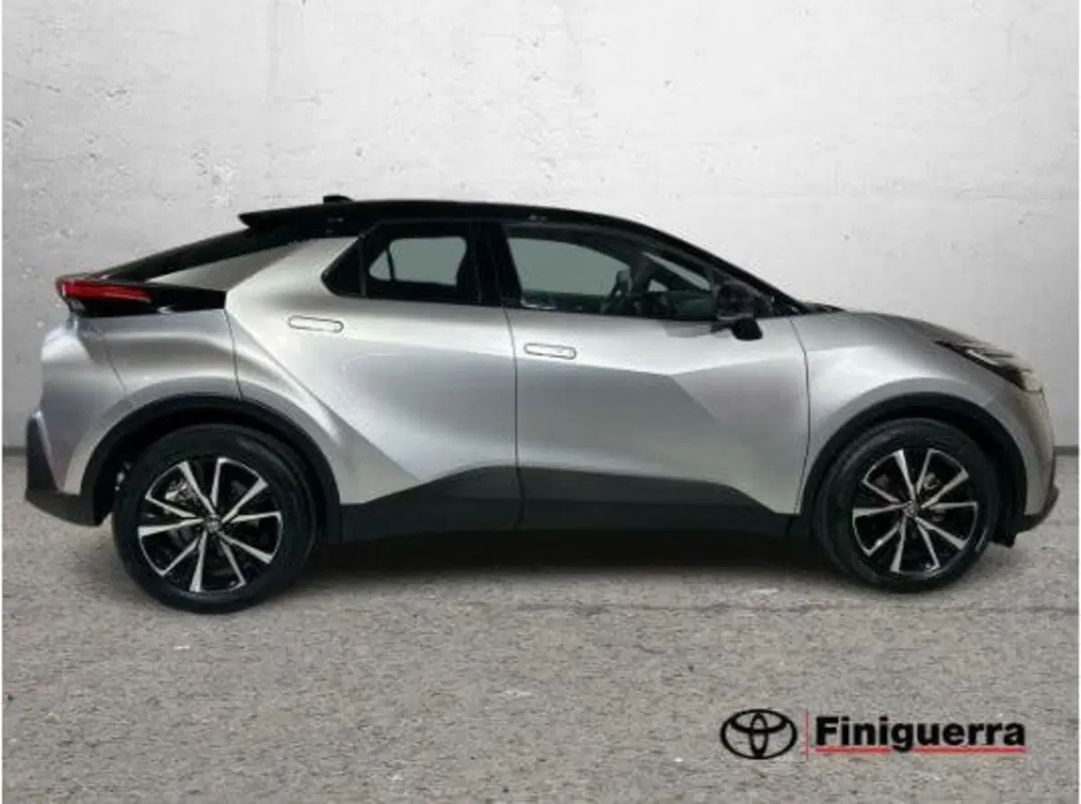 Toyota Toyota C-HR usata a Sondrio (5)