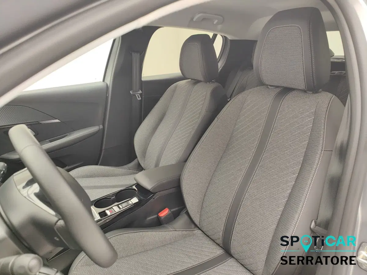 Peugeot 208 usata a Como (11)
