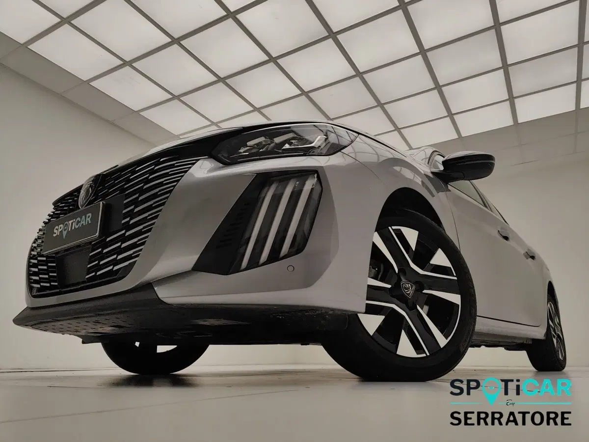 Peugeot 208 usata a Como (13)