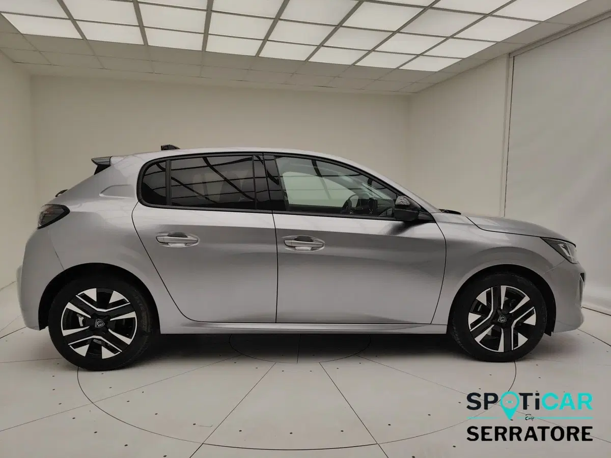 Peugeot 208 usata a Como (17)