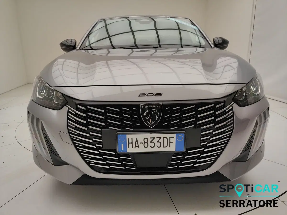 Peugeot 208 usata a Como (2)