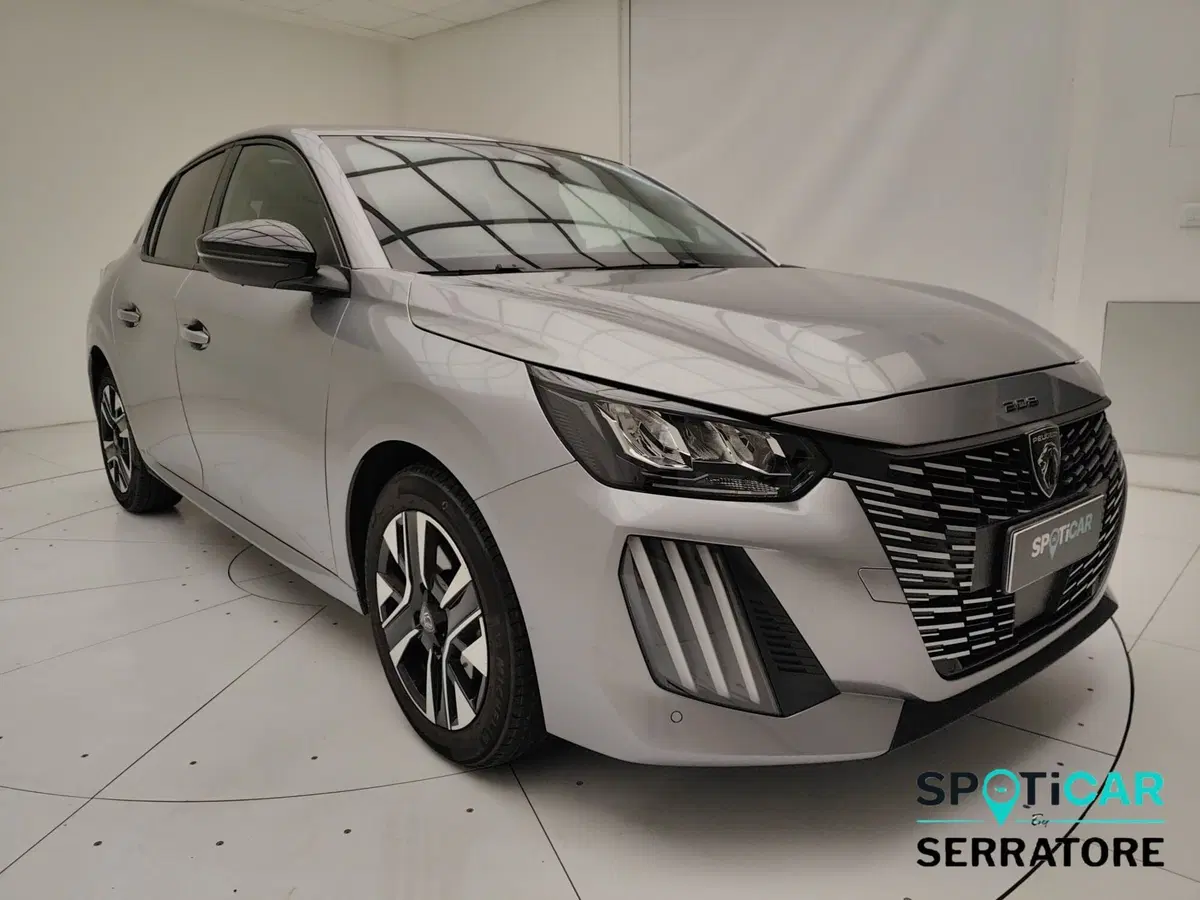 Peugeot 208 usata a Como (3)
