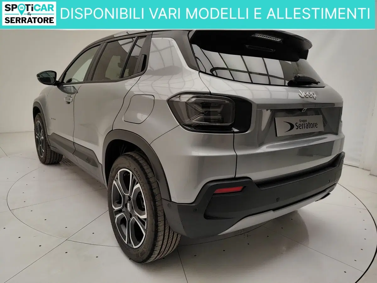 Jeep Avenger nuova a Como (12)