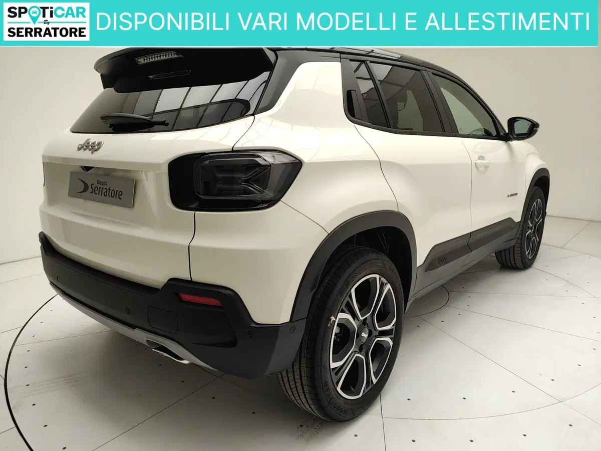 Jeep Avenger nuova a Como (14)