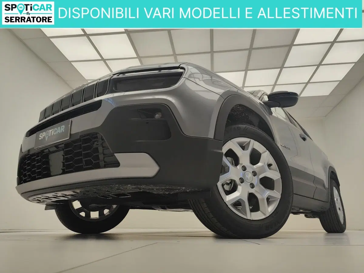 Jeep Avenger nuova a Como (17)