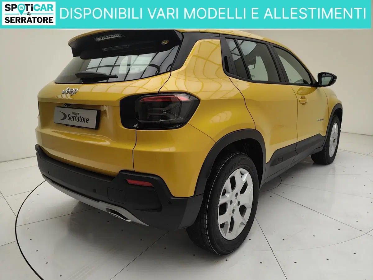 Jeep Avenger nuova a Como (9)