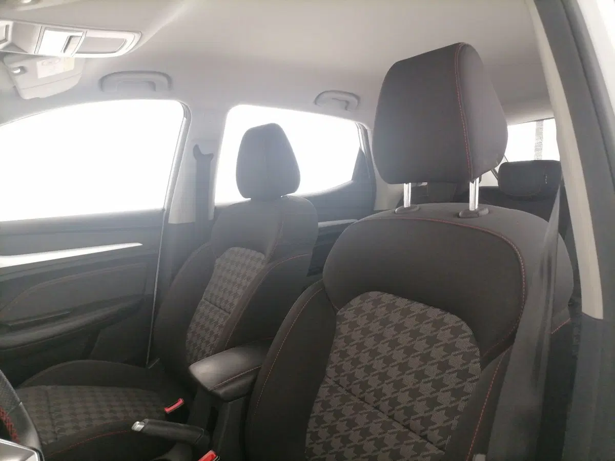 Mg ZS usata a Roma (12)