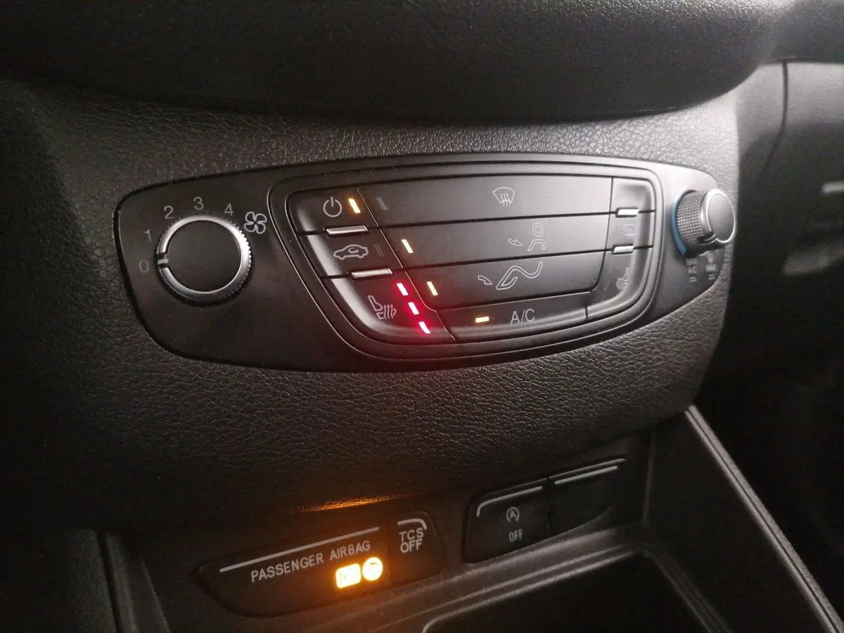 Ford Transit Courier usata a Roma (15)