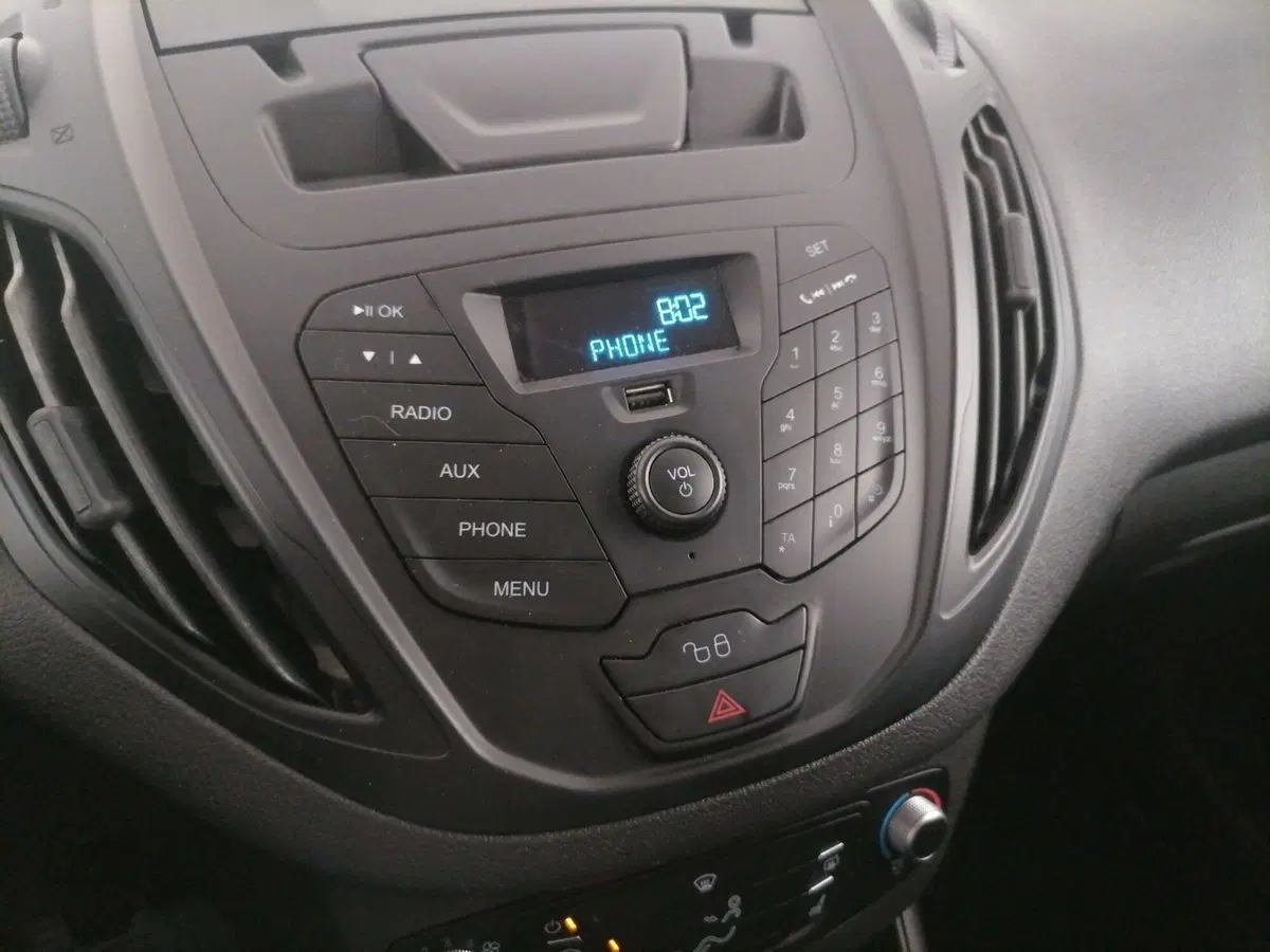 Ford Transit Courier usata a Roma (16)