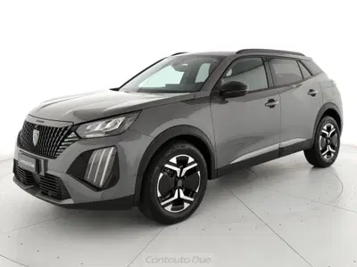 Peugeot 2008 1.2 hybrid Active 136cv e-dcs6 del 2024 usata a Teverola