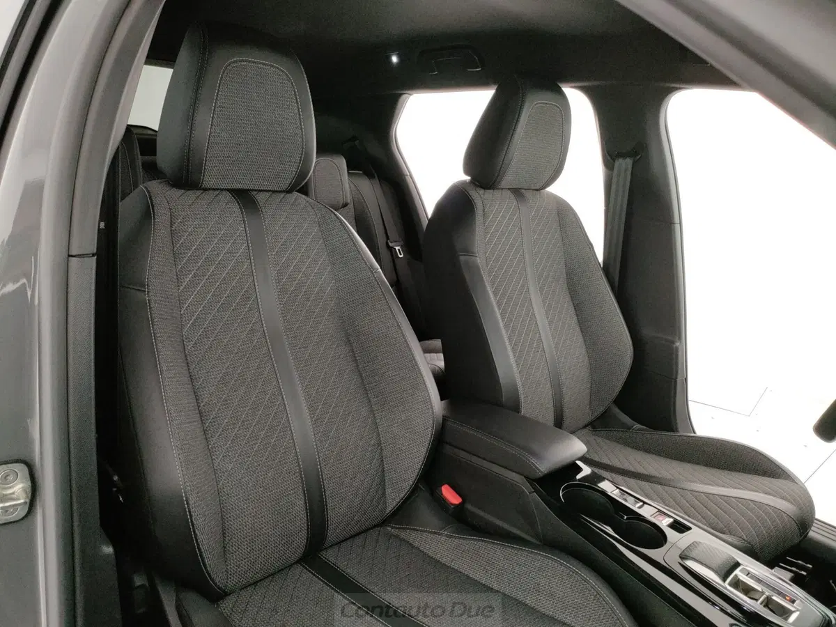 Peugeot 2008 usata a Caserta (16)