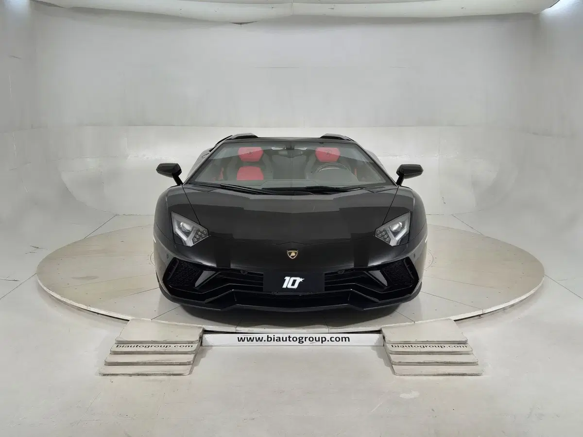 Lamborghini Aventador Coupé usata a Torino (2)