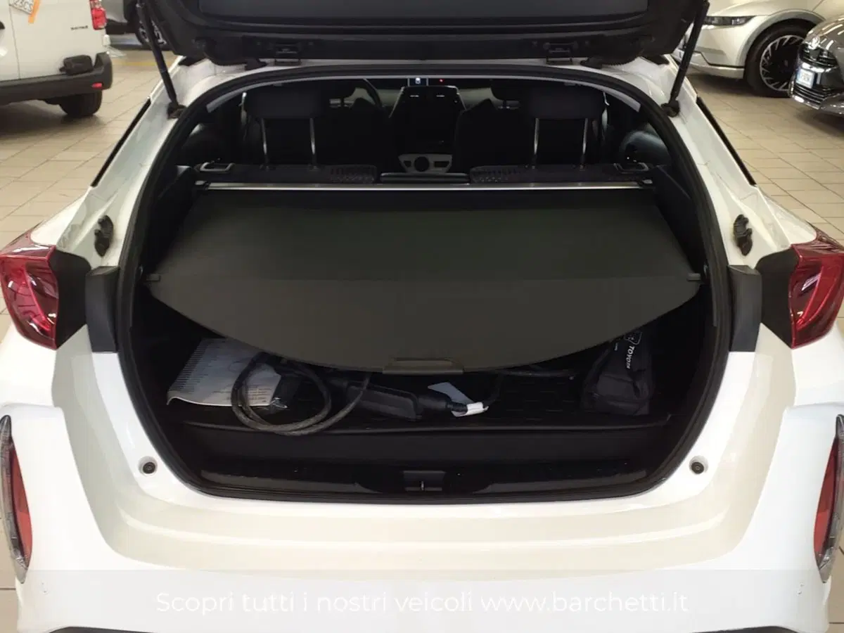 Toyota Prius Plug-in usata a Brescia (10)