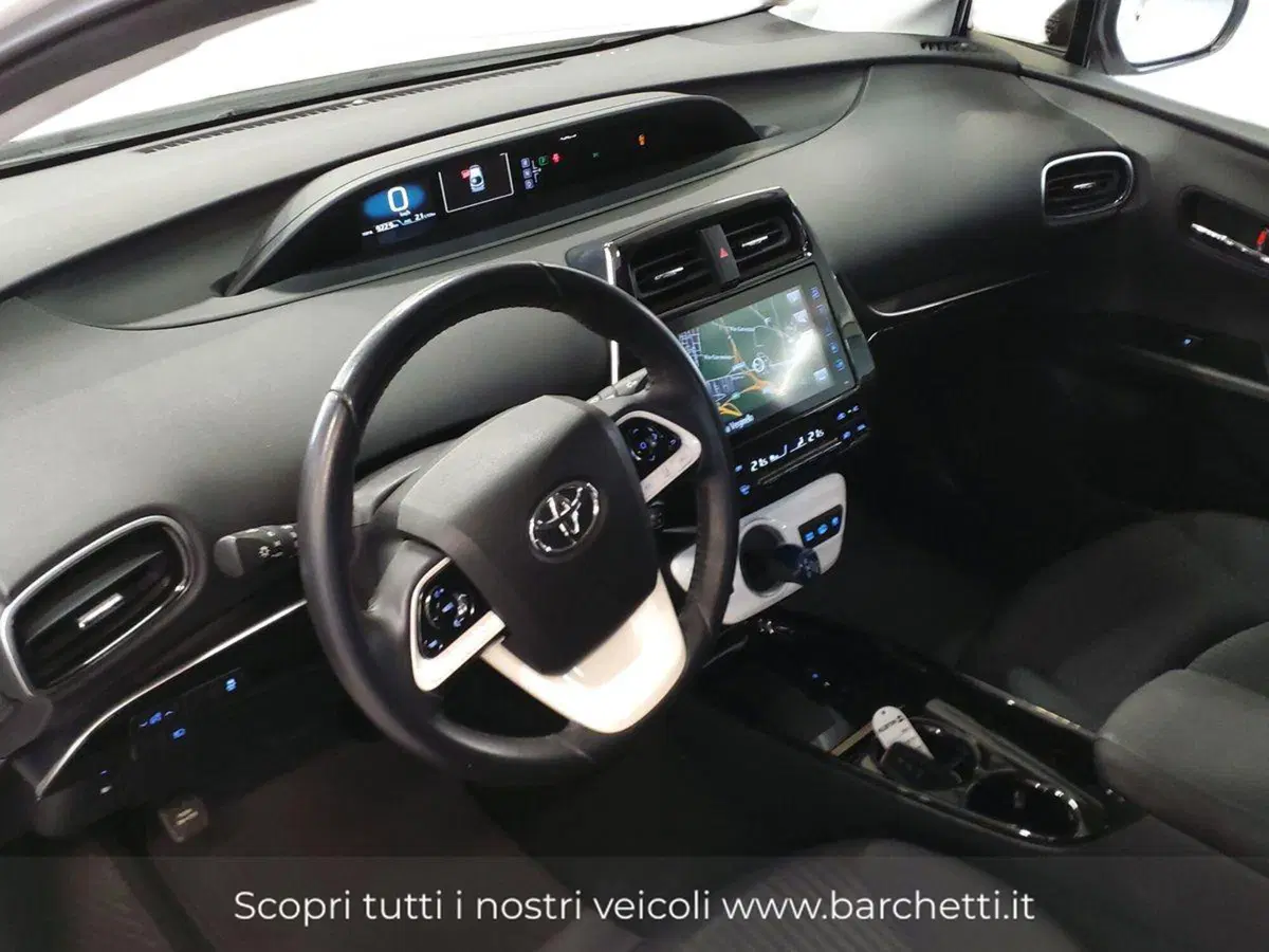 Toyota Prius Plug-in usata a Brescia (6)