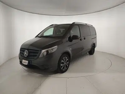 Mercedes-Benz Vito tourer 116 cdi long Pro 9G-tronic del 2023 usata a Alessandria