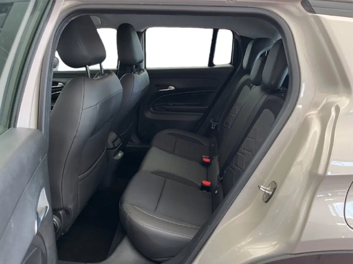 Jeep Avenger usata a Torino (9)