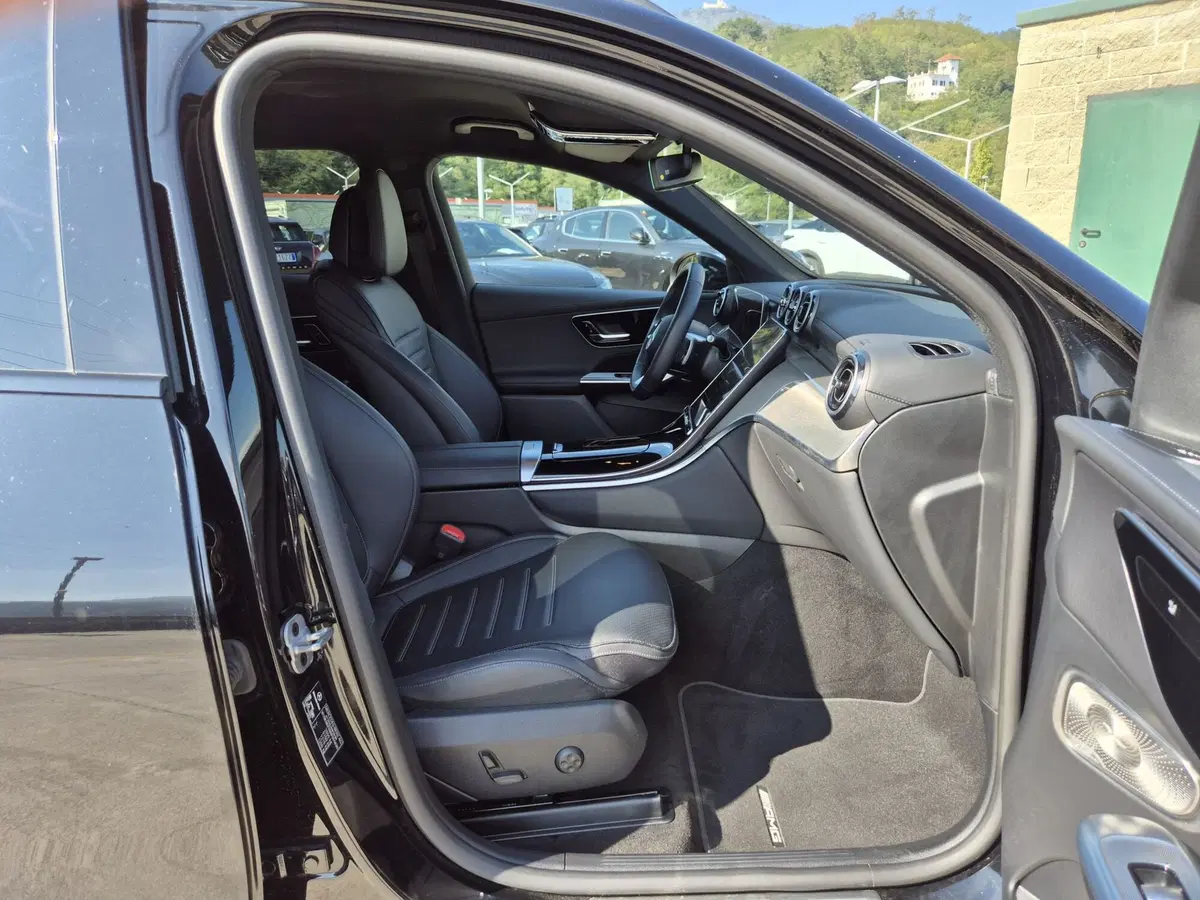 Mercedes-Benz GLC SUV usata  (9)