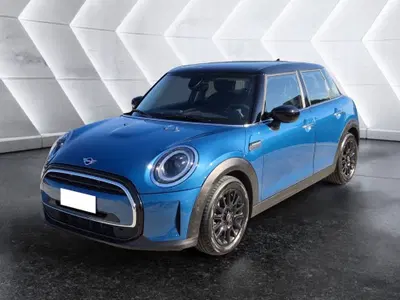 MINI Mini 1.5 Cooper Essential 5 porte del 2023 usata