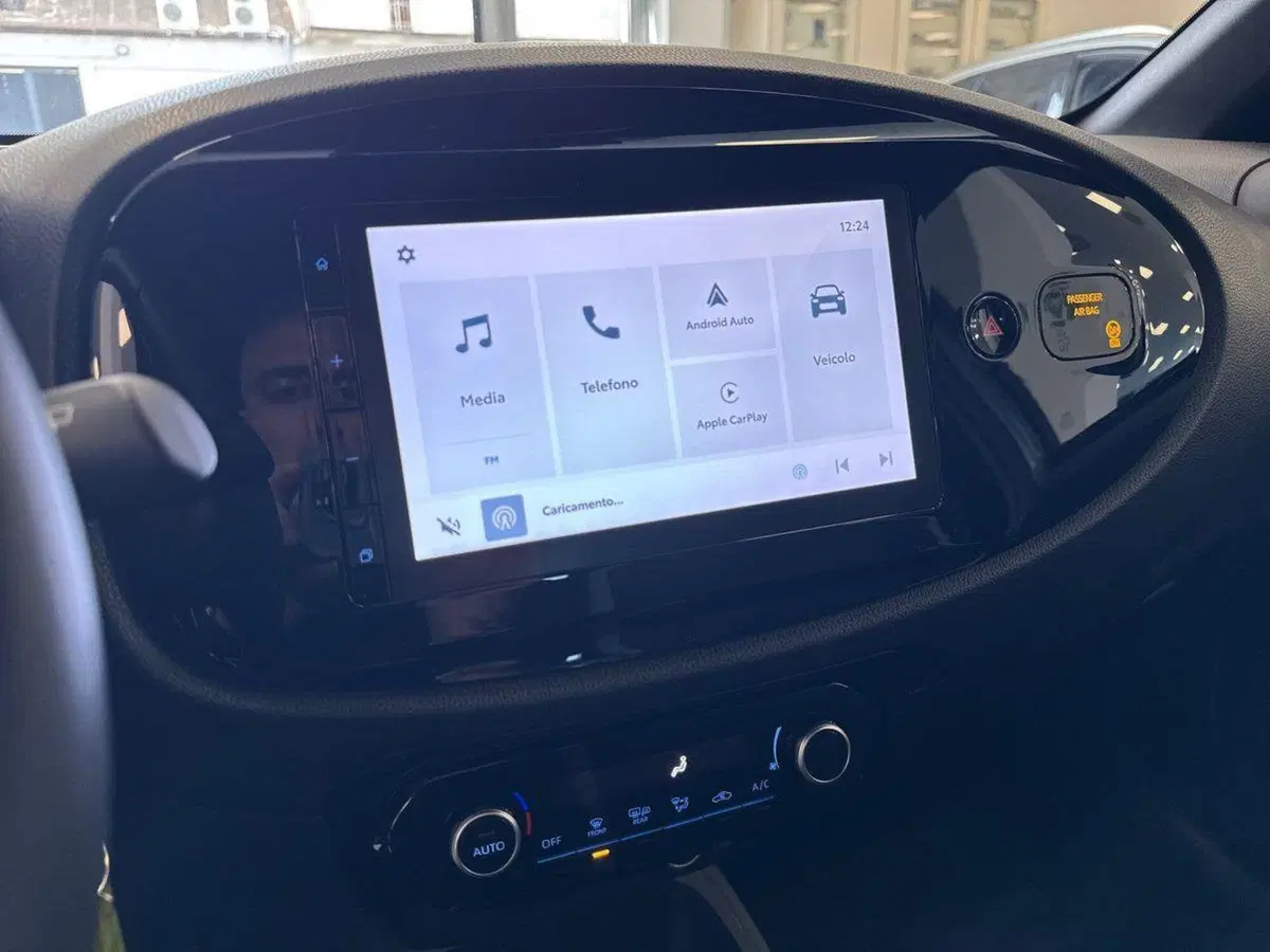 Toyota Aygo X usata a Prato (14)