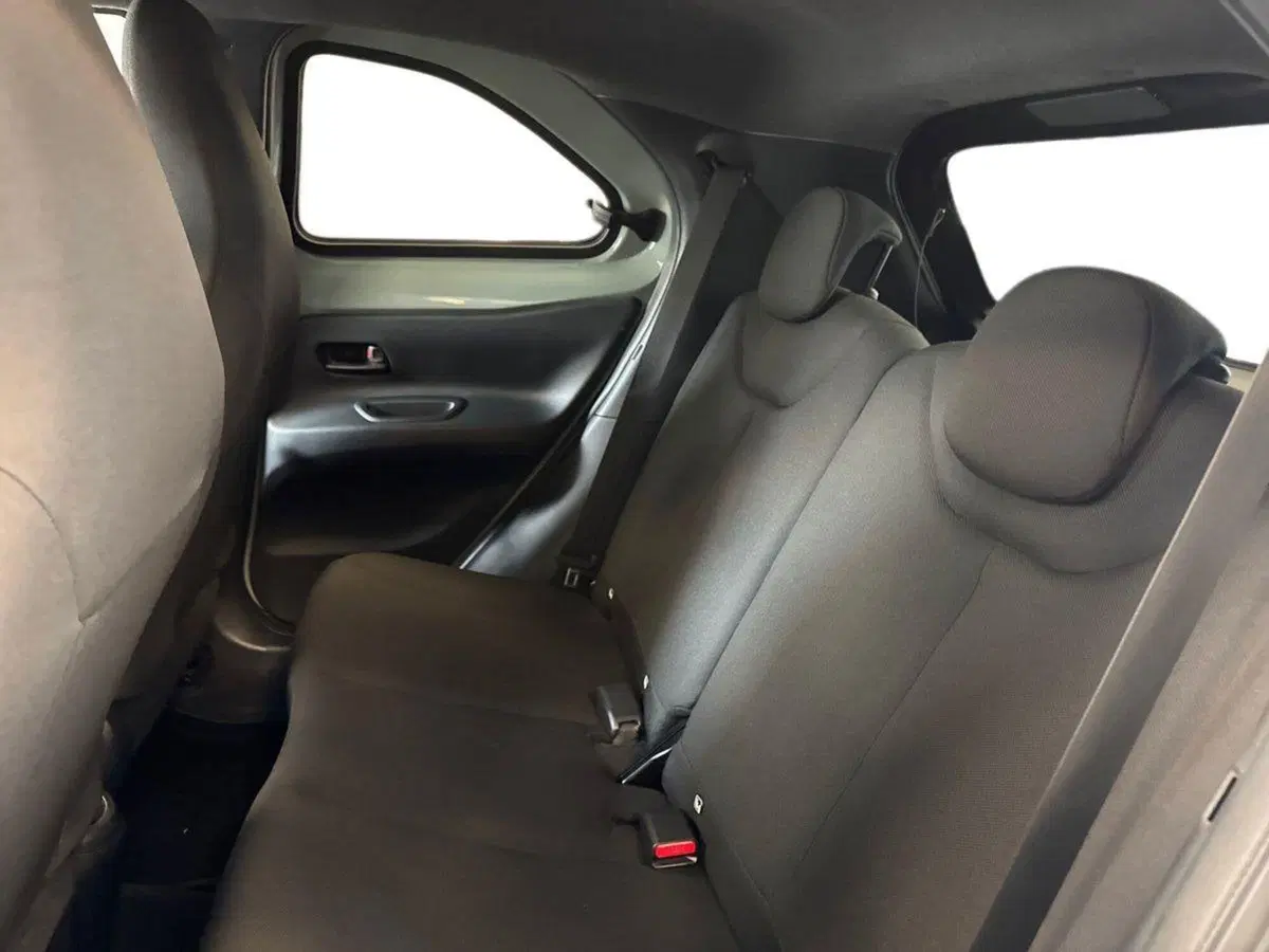 Toyota Aygo X usata a Prato (16)