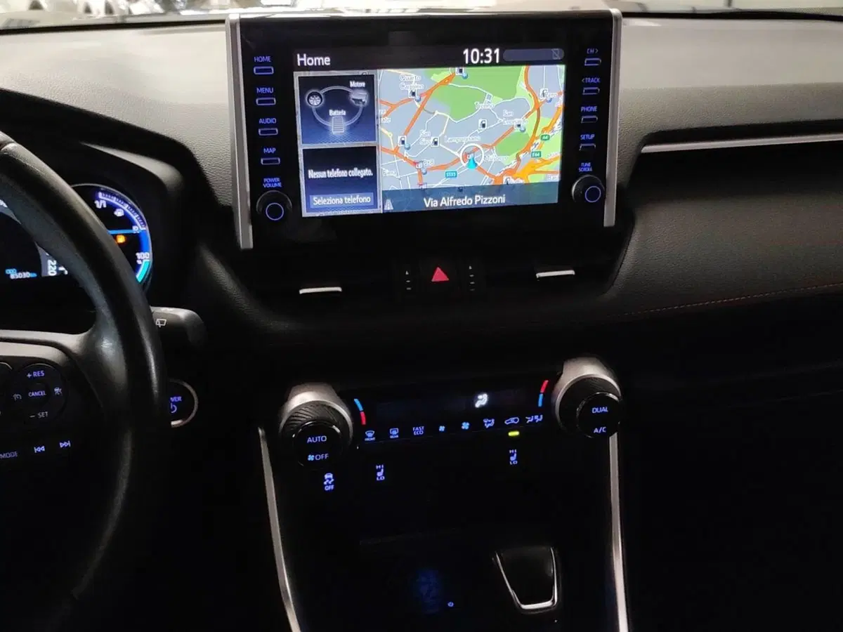 Toyota Rav4 usata a Milano (11)