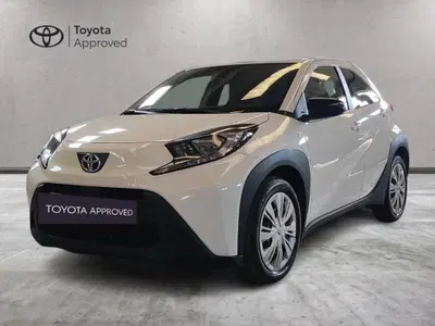Toyota Aygo X 1.0 VVT-i 72 CV 5 porte Limited Air del 2025 usata a Milano