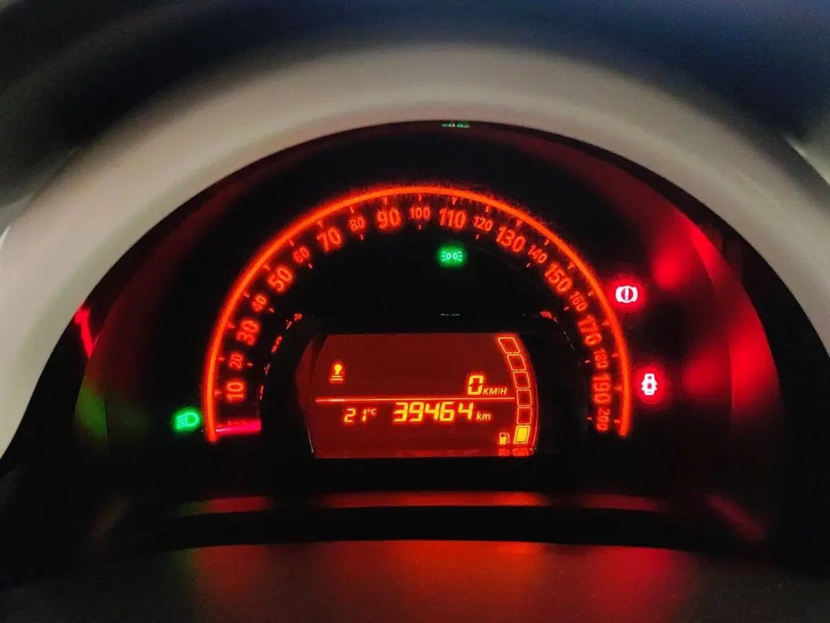Renault Twingo usata a Milano (8)