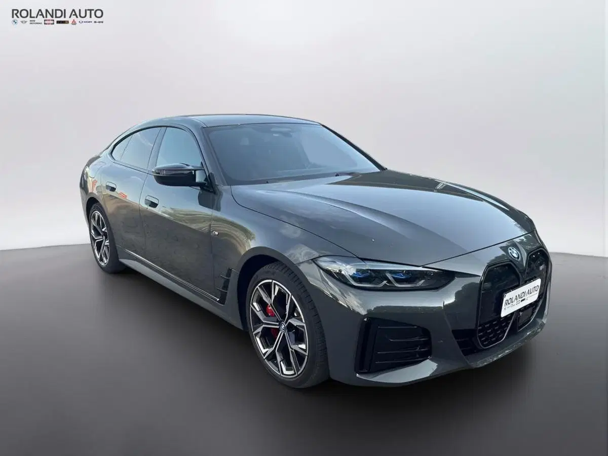 BMW i4 usata a Alessandria (9)