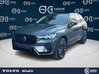 Volvo XC60 2.0 t6 phev Plus Dark awd auto nuova a Ferrara