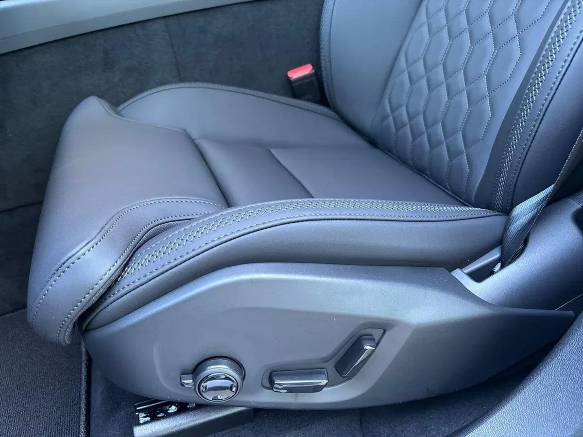 Volvo XC60 nuova a Ferrara (20)