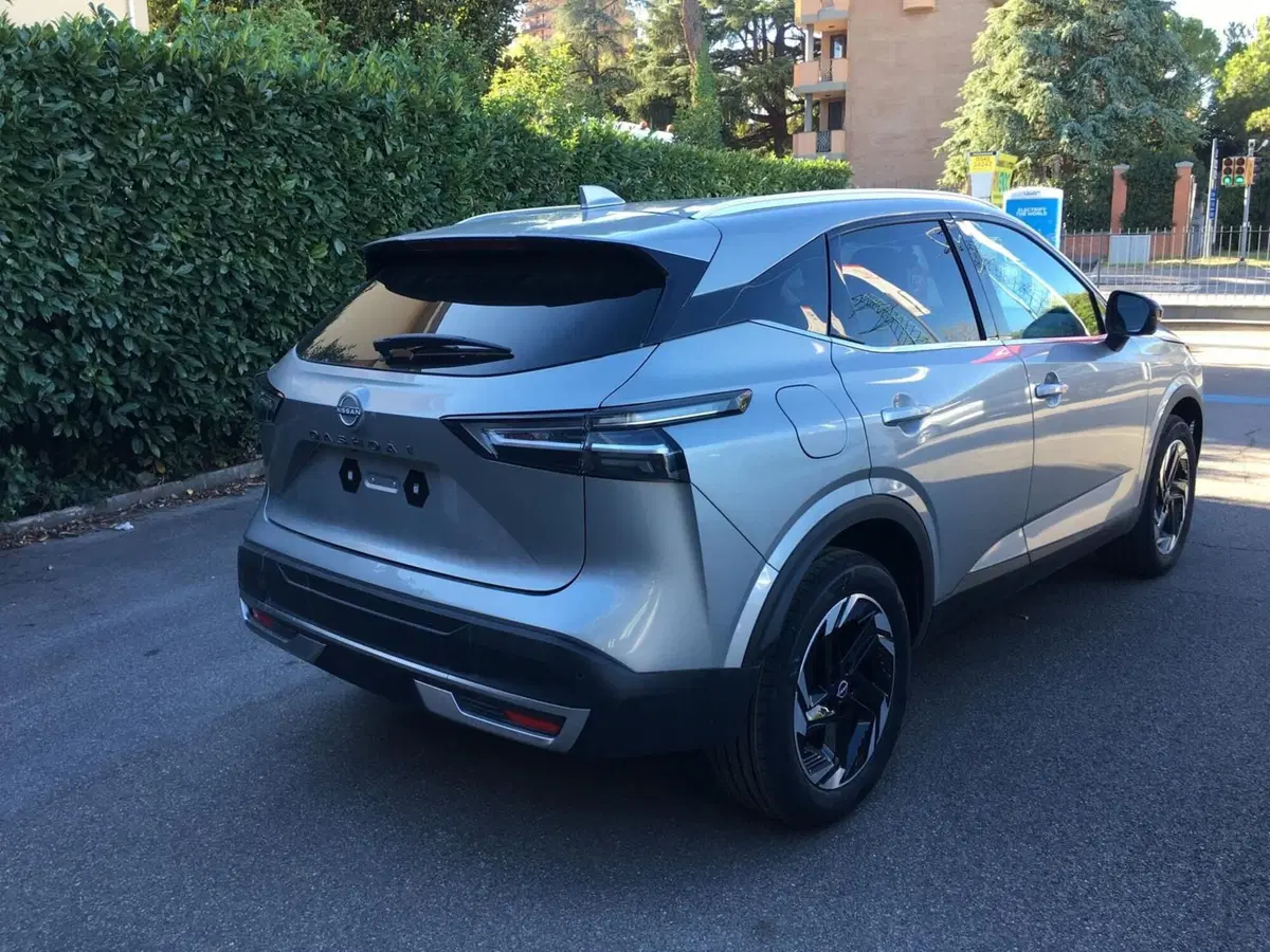 Nissan Qashqai nuova a Bologna (5)