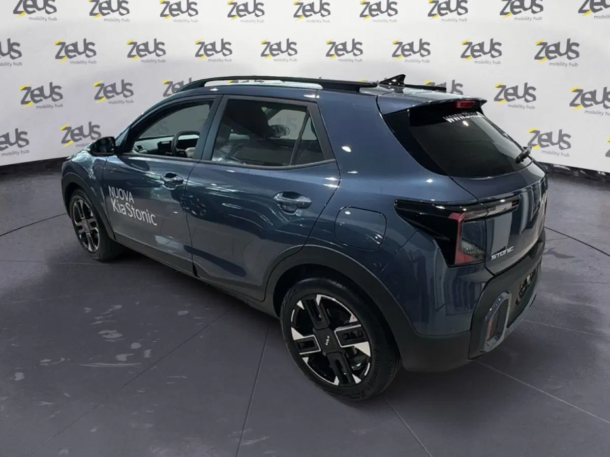 Kia Stonic nuova a Ravenna (4)