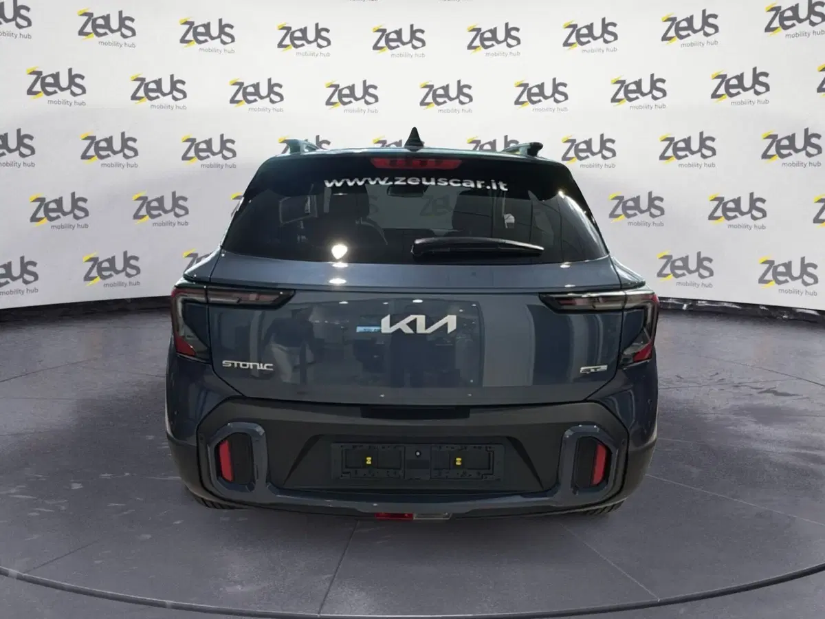 Kia Stonic nuova a Ravenna (5)