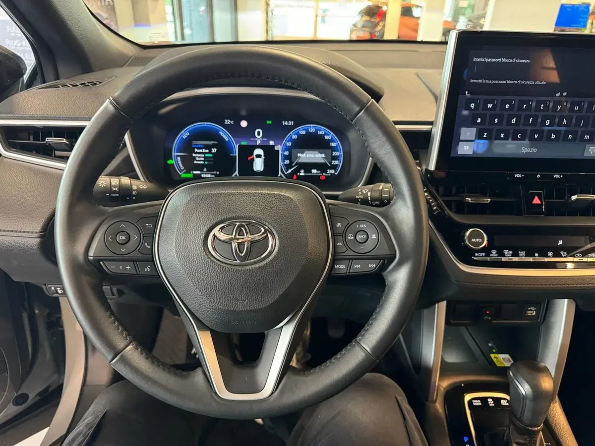 Toyota Corolla Cross Hybrid usata a Modena (11)