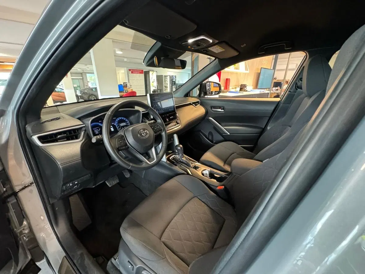 Toyota Corolla Cross Hybrid usata a Modena (12)