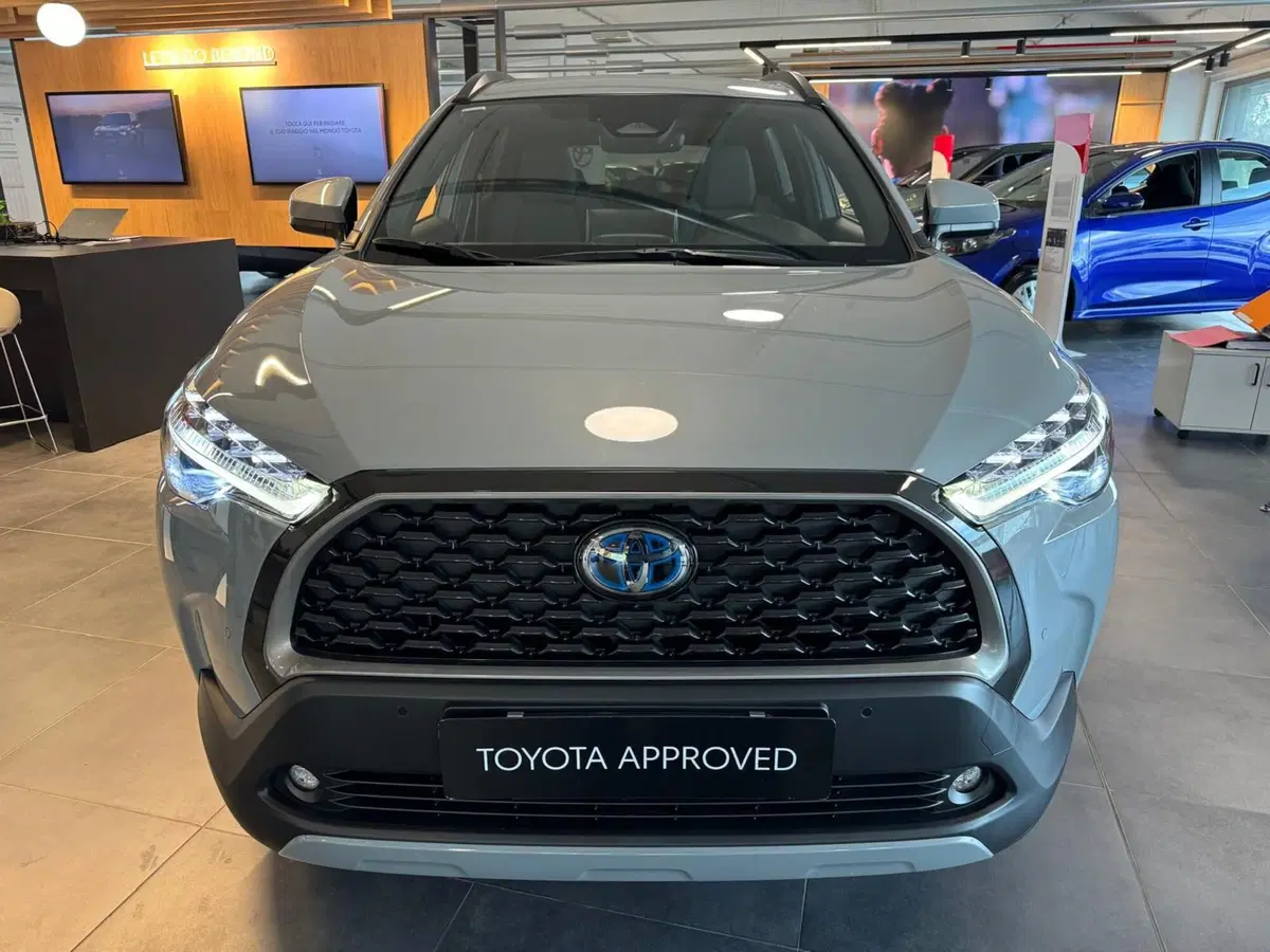 Toyota Corolla Cross Hybrid usata a Modena (3)