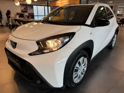 Toyota Aygo X 1.0 Active 72cv del 2022 usata a Modena