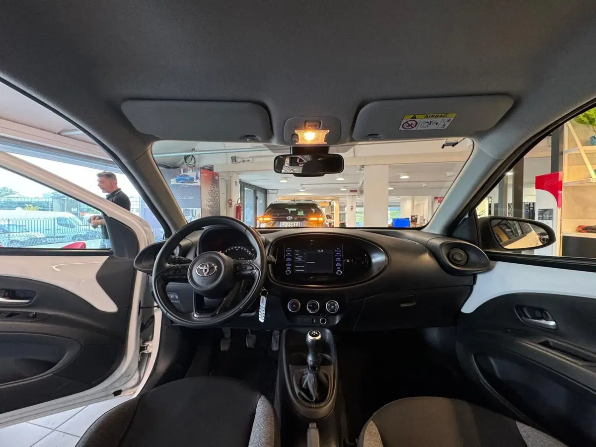 Toyota Aygo X usata a Modena (17)
